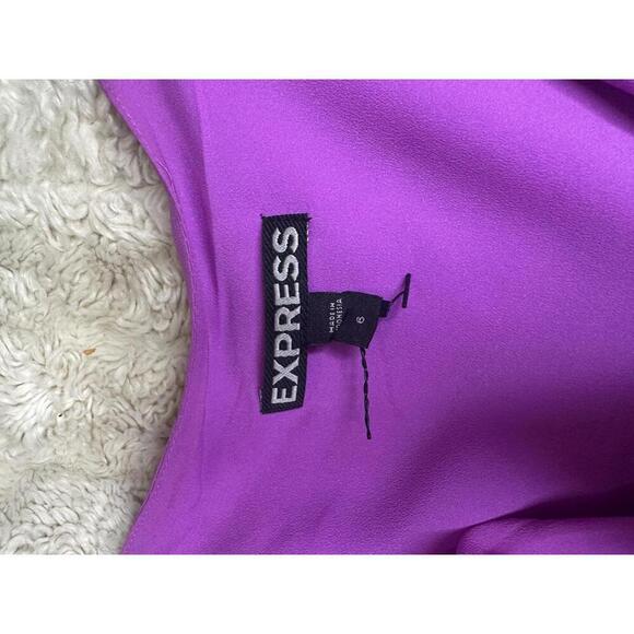 Express Barbiecore feminine ruffled sleeveless zip front romper Size 6 - Picture 3 of 8